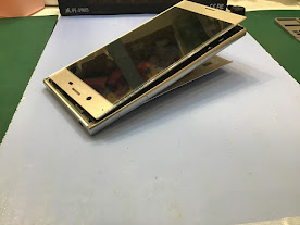 XperiaXZならデータそのまま修理可能なスマホ修理工房セレオ甲府店へ！